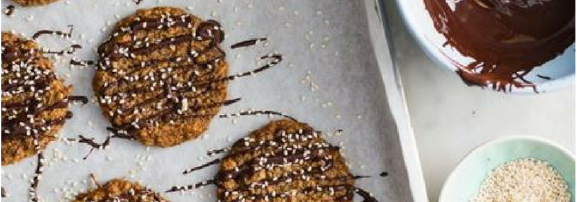 Chewy Oat and Ginger Biscuit